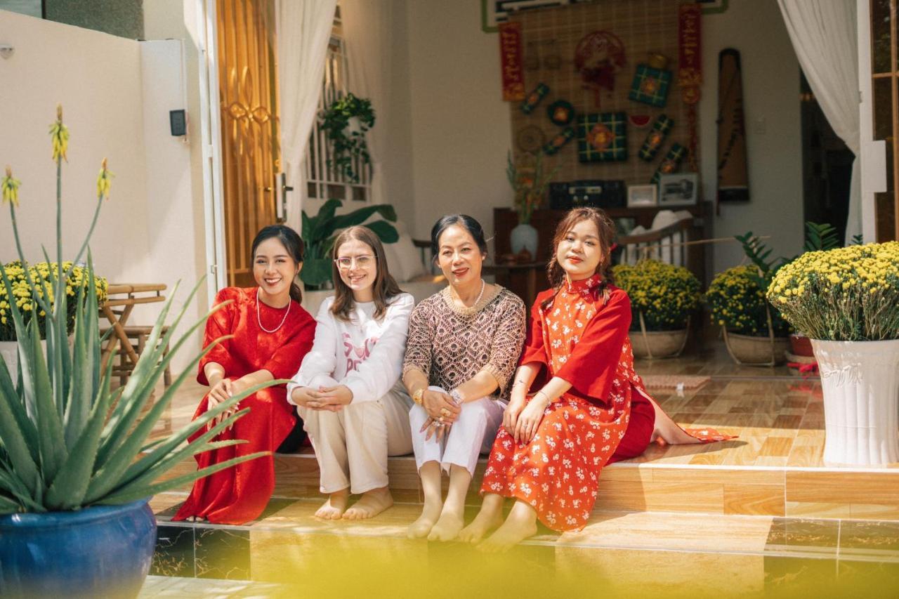 Phong Mo - Nha Mo Homestay Ben Tre Екстер'єр фото